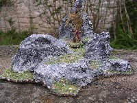  Colline calcaire sur plaque. N 030, 09/2004.